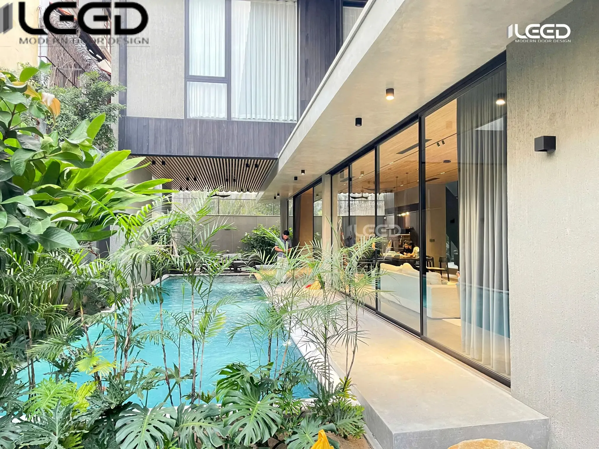 Cửa slim căn hộ