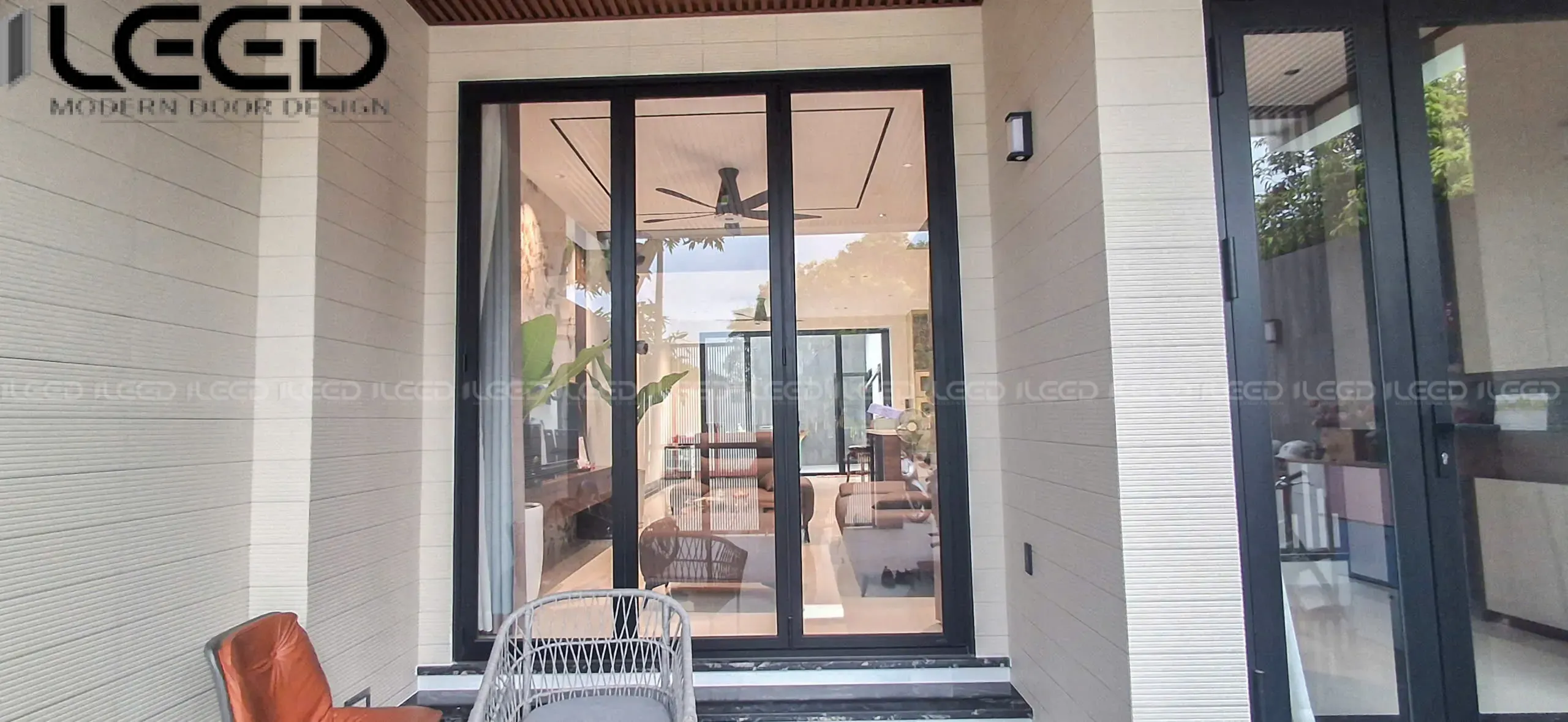 Cửa nhôm kính cao cấp