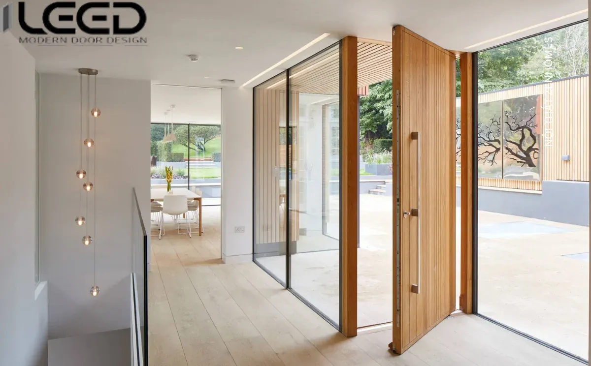 Cửa gỗ xoay trục giữa 